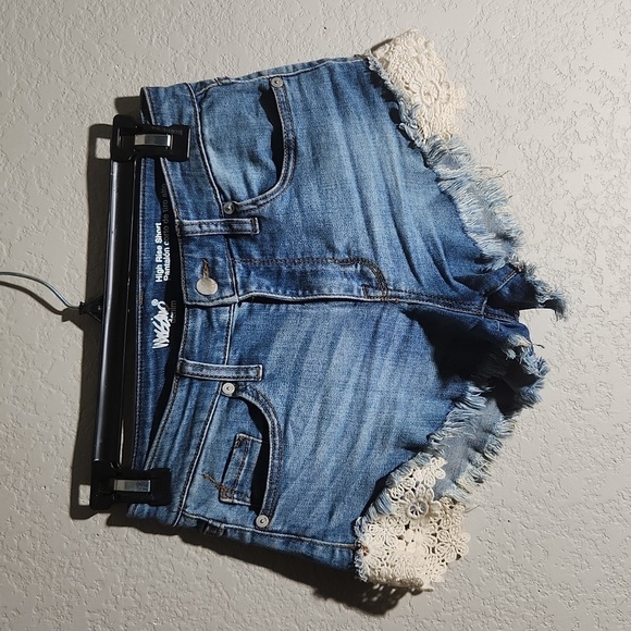 Mossimo shorts womens lace crochet denim size 2 / 26 stretch high rise - Picture 1 of 8